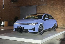 小鹏最新爆料视频,揭秘未来智能驾驶技术革新！”